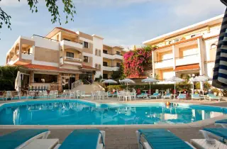 KASSANDRA FAMILY APARTHOTEL