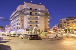 PRIMERA HOTEL