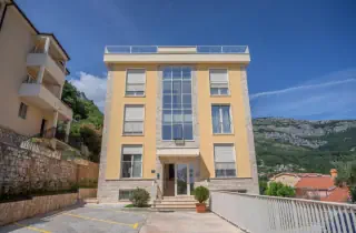 BONAZZA