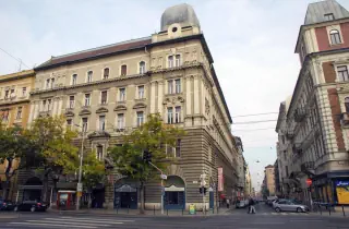 City Hotel Ring
