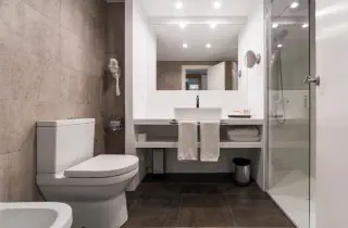HOTEL VINCCI SOMA