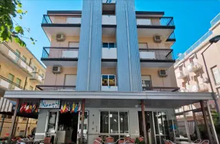 Hotel Nanni Garni