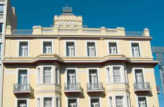 Delphi Art Hotel