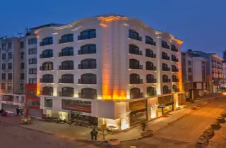 Darkmen Hotel
