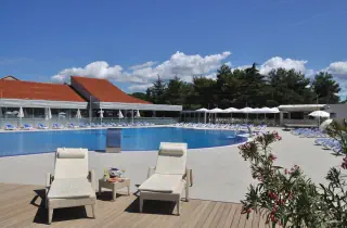 RESORT PETALON