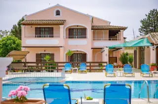 Nikos Pool Apartments Sidari
