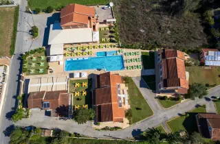 Yiannis Village Sidari