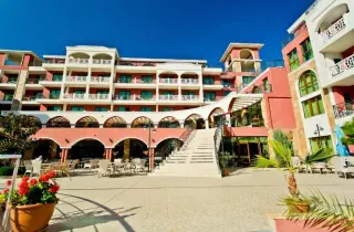 ST. GEORGE PALACE