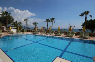 Valeri Beach Hotel (+12 Adult)