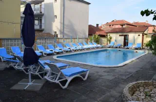 Cris Family Hotel