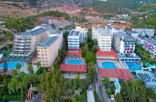 BLUE FISH HOTEL