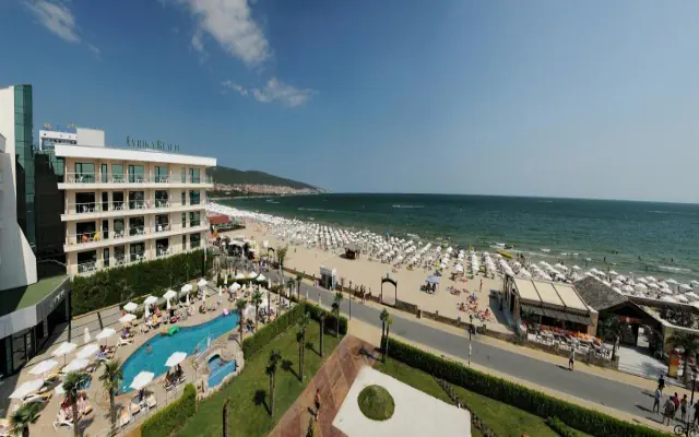 DIT Evrika Beach Club