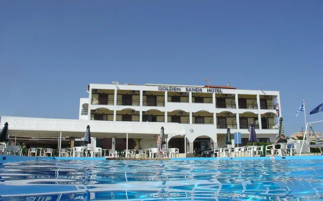 Golden Sands (Agios Georgios)