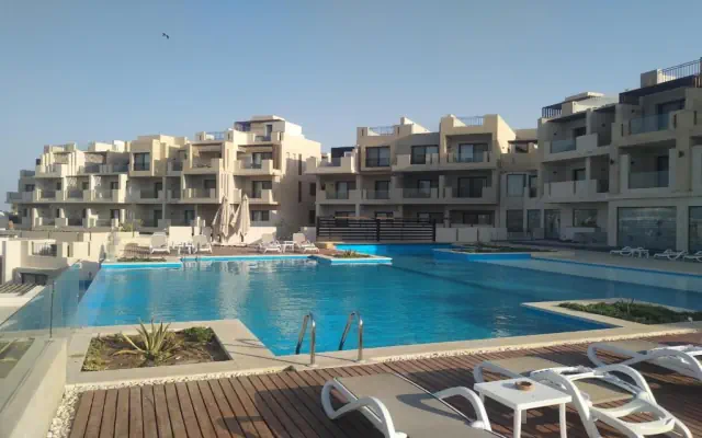 Creek Hotel and Residences