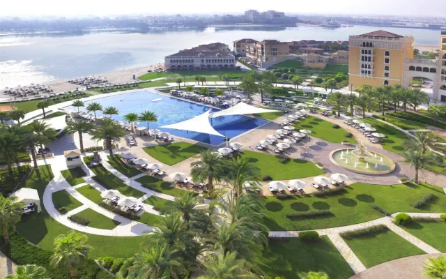 The Ritz Carlton Abu Dhabi Grand Canal