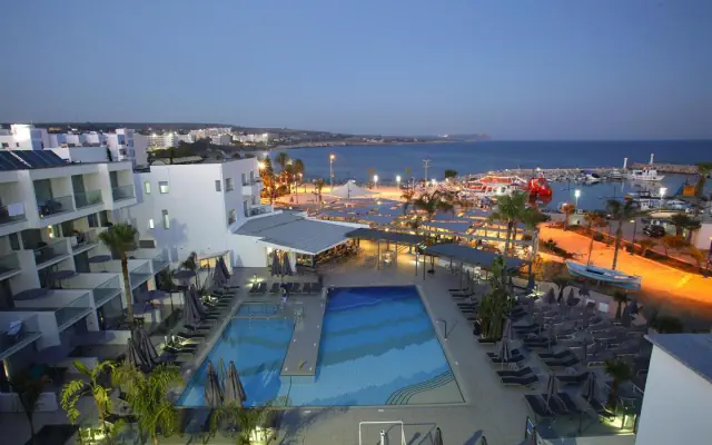 Limanaki Beach