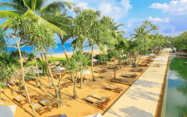 Pandanus Beach Resort and Spa (ex Emerald Bay)