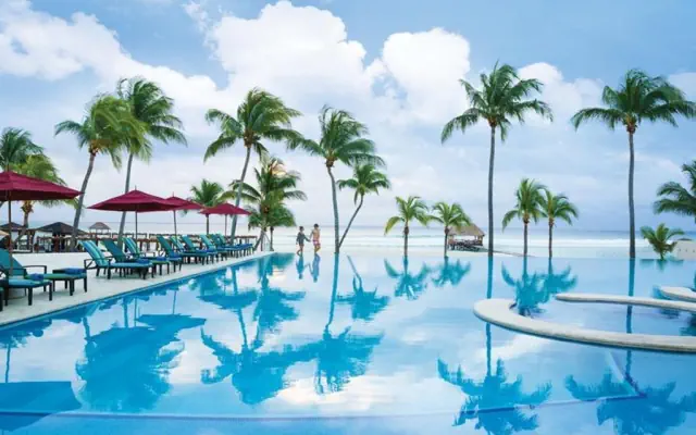 The Fives Beach Hotel & Residences (ex. Azul Fives by Karisma)