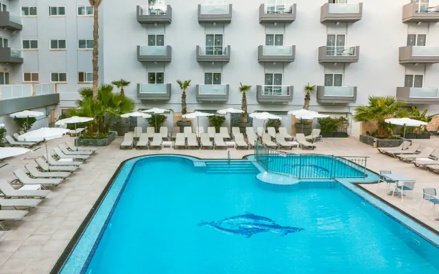 Pebbles Resort (ex San Pawl)