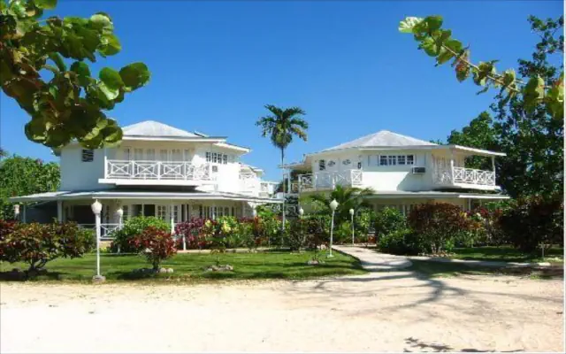 Rondel Village