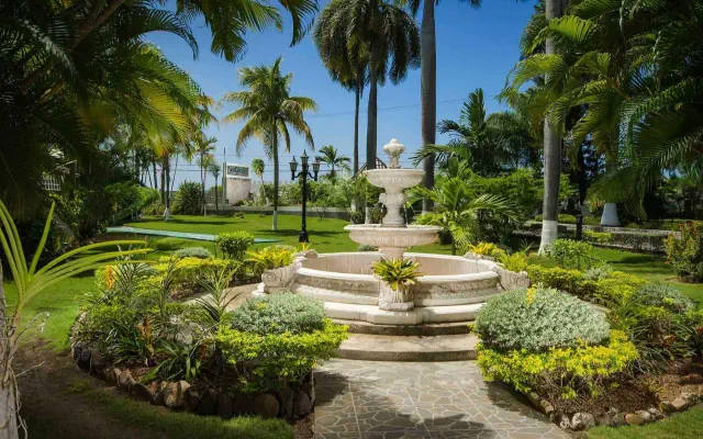 Sea Garden Beach Resort
