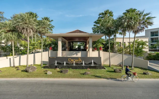 Dewa Nai Yang Beach Phuket