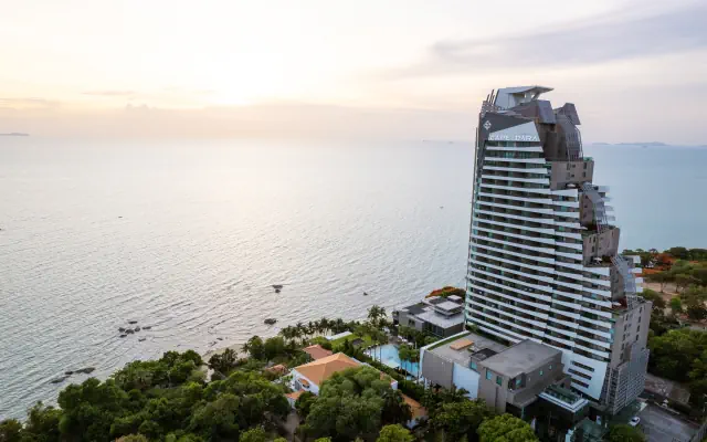  Cape Dara Resort 