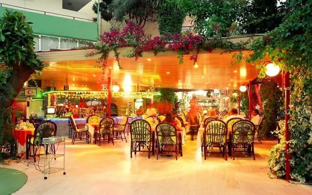 Arsi Enfi City Beach