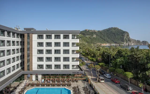 Riviera Zen