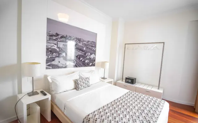 Grande Pensao Residencial Alcobia