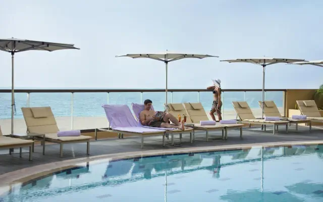 Amwaj Rotana Jumeirah Beach