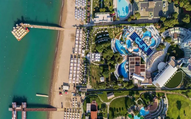 Limak Atlantis
