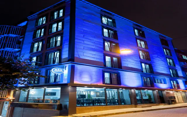 Ria Suites