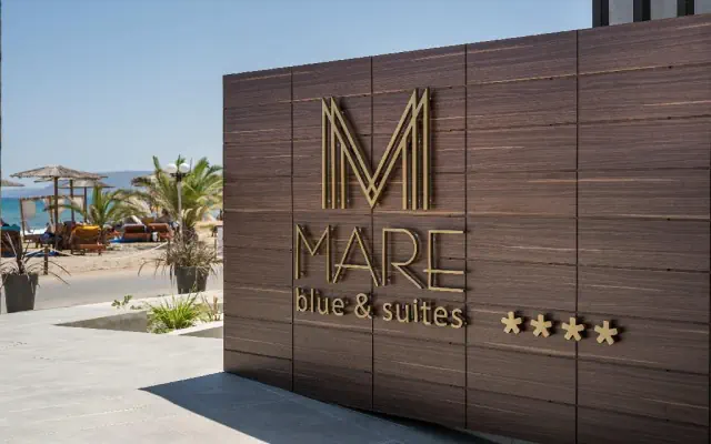 Mare Blue & Suites