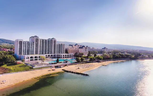  Secrets Sunny Beach Resort & Spa (ex. Riu Palace Sunny Beach) 