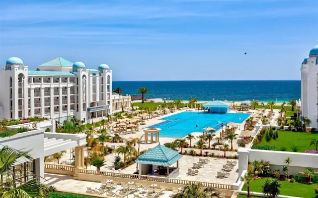 Concorde Green Park Palace