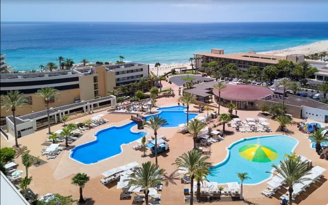 Iberostar Waves Gaviotas Park