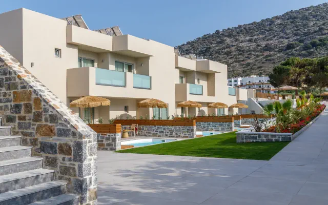 Anassa Suites