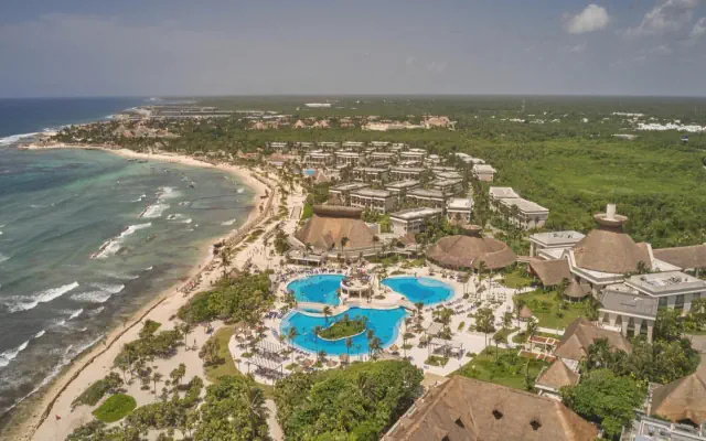 Bahia Principe Grand Tulum