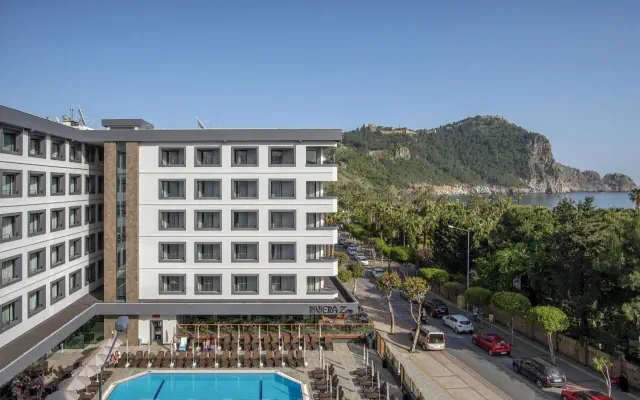 Riviera Zen
