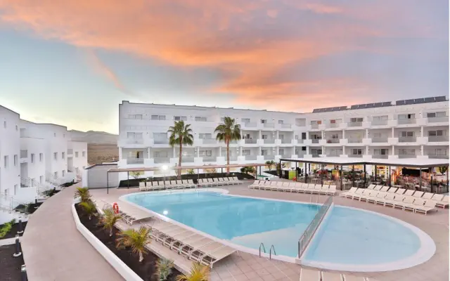 Aequora Lanzarote Suites