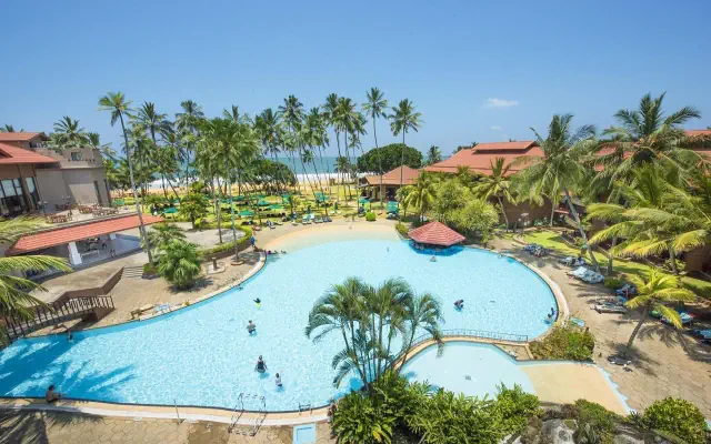 Royal Palms Beach