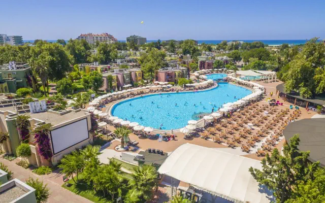 VONResort Golden Beach