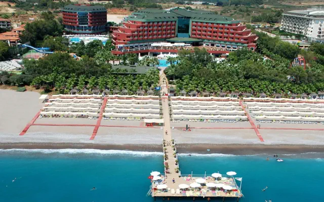 Delphin Deluxe Resort
