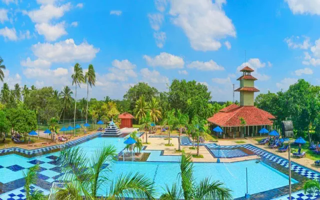 Club Palm Bay