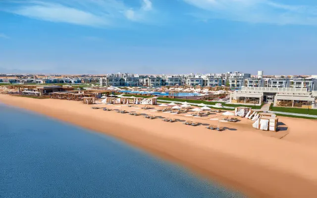 Rixos Premium Magawish Suites & Villas