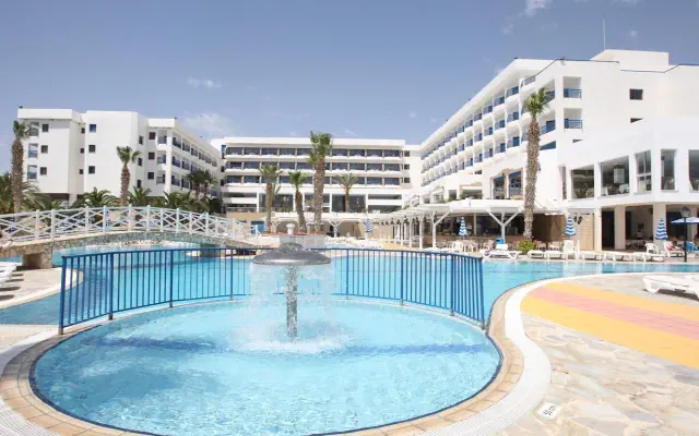  Ascos Coral Beach 