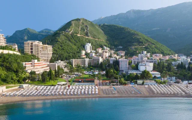 Iberostar Waves Bellevue