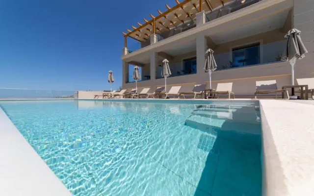 Sky View Suites