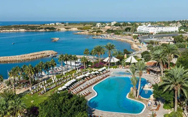 Coral Beach & Resort (Paphos)